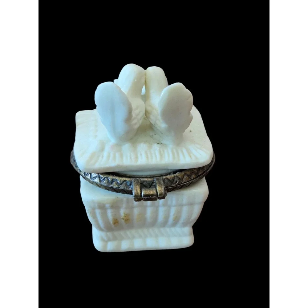 Vintage Porcelain Bisque‎ Hinged Trinket Jewelry Box Two Doves Lovebirds Rose 2